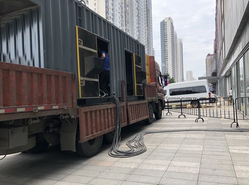 琼结低温环境下，柴油发电机组电池充满电的具体时间受哪些因素影响？